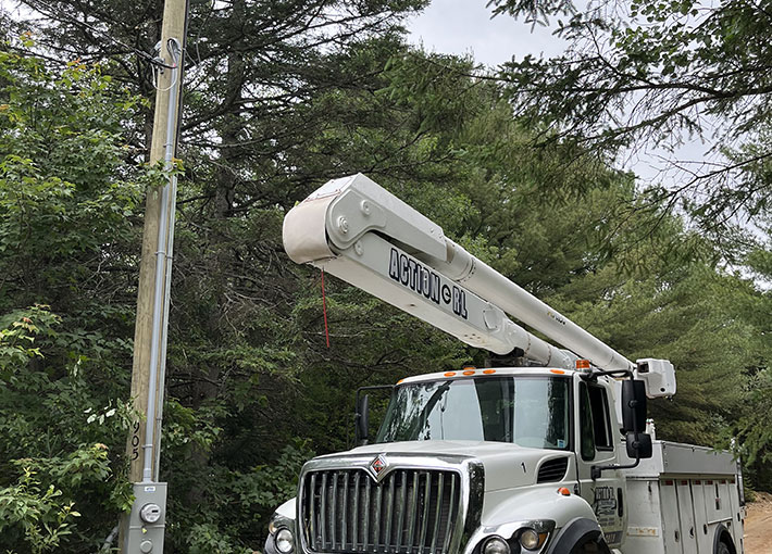 Électricien ligne électrique privée en Beauce.