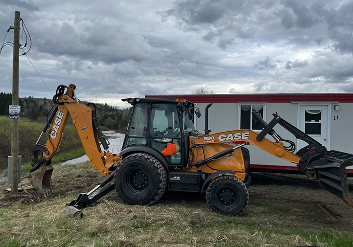 Action RL Electrique, vente et installation de poteaux.