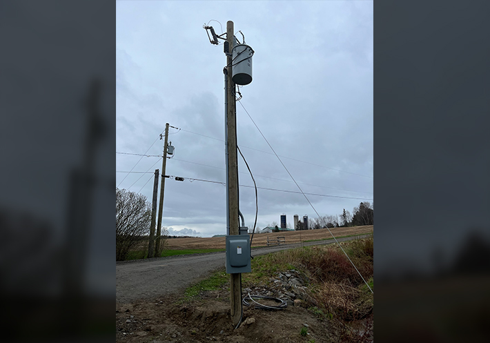 Action RL Electrique, vente et installation de poteaux.