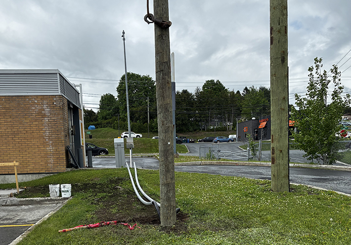 Action RL Electrique, vente et installation de poteaux.